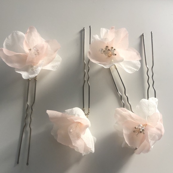 Floral Hair Pins - Picture 3 of 4